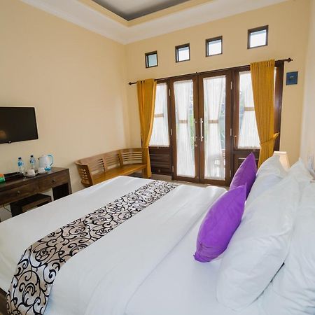 Mae Mae Beach House Batununggul Экстерьер фото