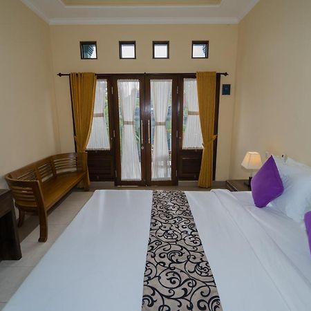 Mae Mae Beach House Batununggul Экстерьер фото