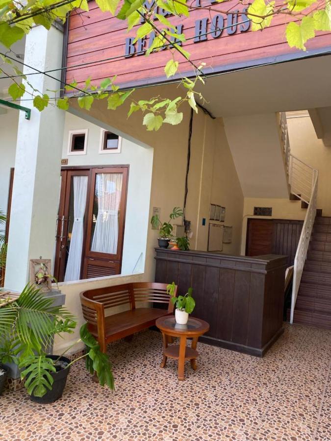 Mae Mae Beach House Batununggul Экстерьер фото