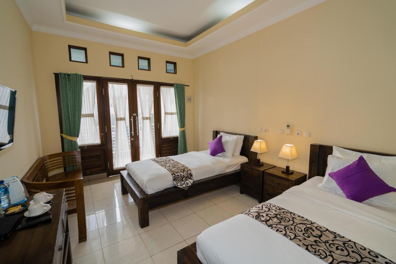 Mae Mae Beach House Batununggul Экстерьер фото