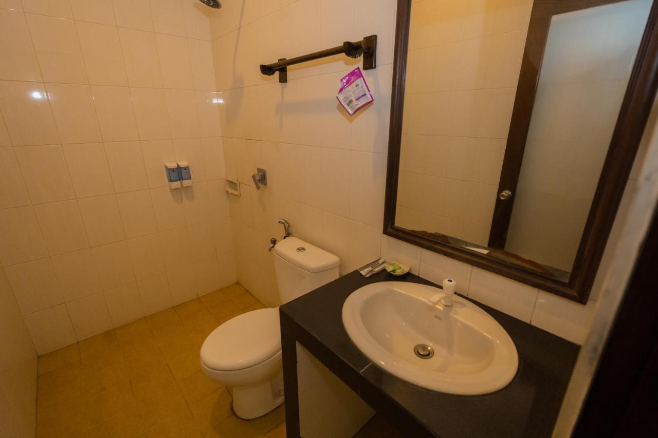 Mae Mae Beach House Batununggul Экстерьер фото